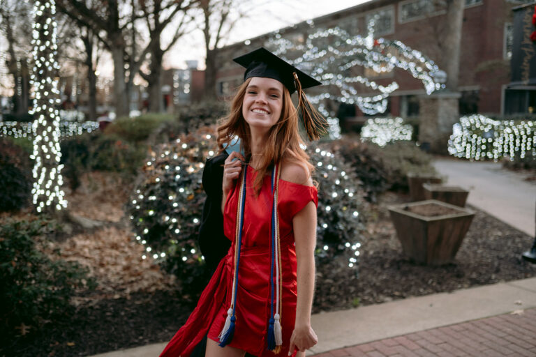Caitlin Grad Portraits | Harding University
